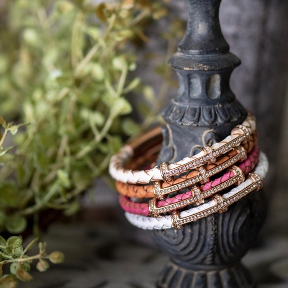 👋 Meet your Posher, Lena - Picture 4 of 10